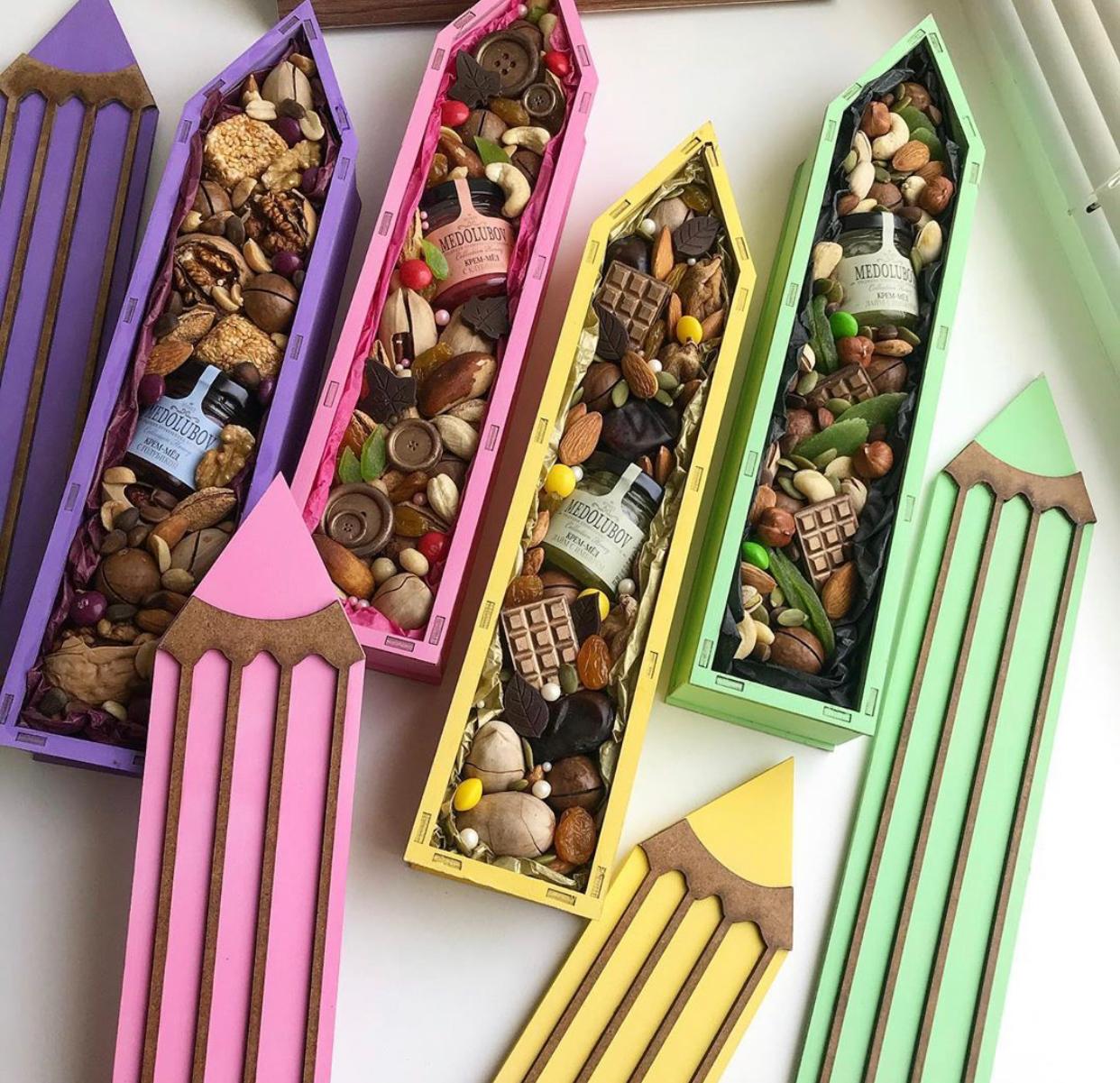 Laser Cut Pencil Candy Box Pencil Shaped Gift Box DXF File - Designs
